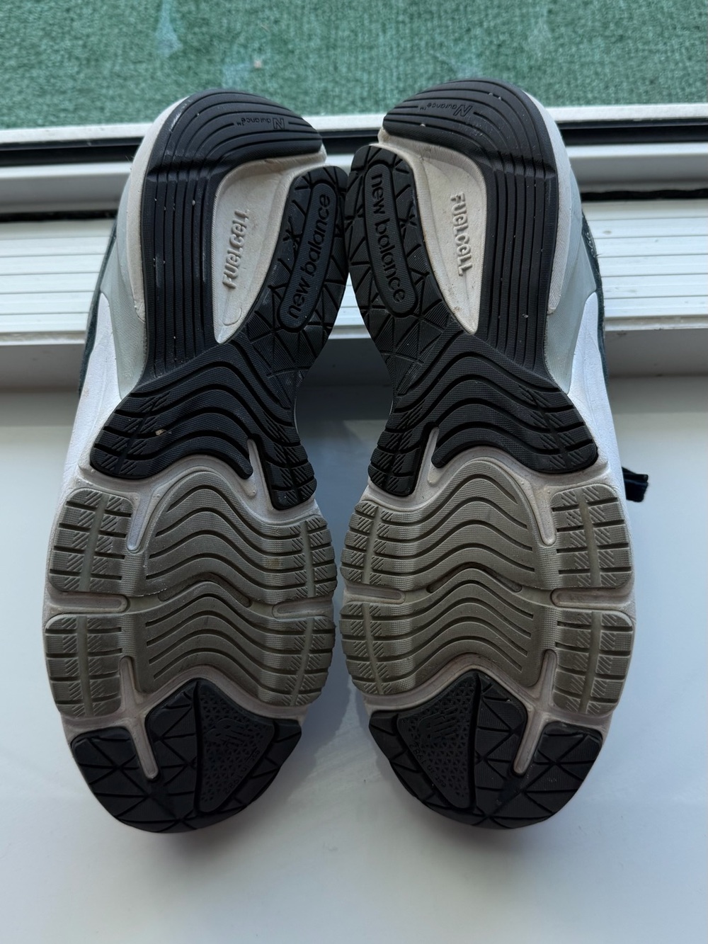 WORN ONCE New Balance 990 Navy Running Shoes - Picture 6 of 7